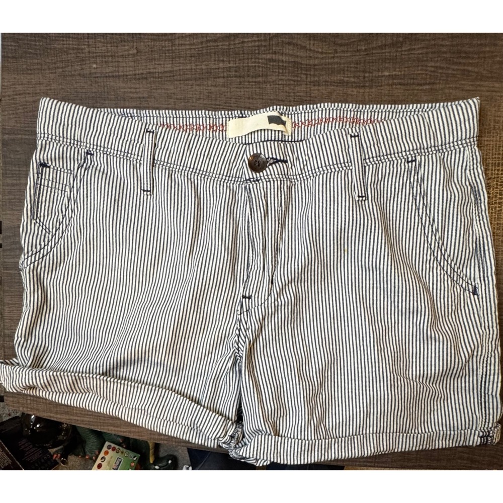 Levis‎ Womens Striped Denim Shorts Blue White Roll Cuff Size 29/8 Retro